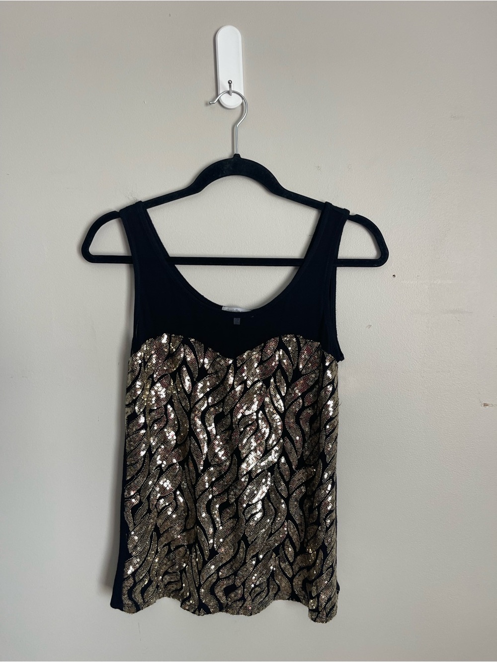CHARLOTTE RUSSE Black Tank Top with Gold Sequin Wave Pattern Sz M